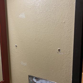 Quality Inn Dubuque Near Galena And Hwy 20 - Towel bar gone - Hotels Near Me - Dubuque, Iowa Quality Inn Dubuque Near Galena And Hwy 20 - Towel bar gone - Hotels Near Me - Dubuque, Iowa