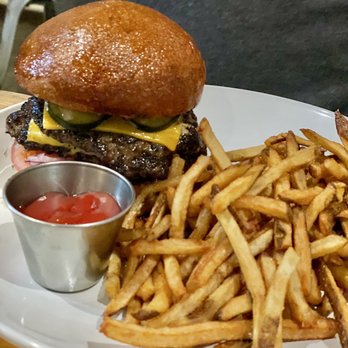 Crown Republic Gastropub - CRG Burger - Gastropubs Near Me - Cincinnati, Ohio