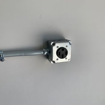 Frazier Electric - New outlet setup - Electricians Near Me Frazier Electric - New outlet setup - Electricians Near Me