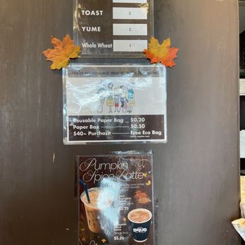 Brug Bakery - Kahala - Desserts Near Me - Honolulu, Hawaii Brug Bakery - Kahala - Desserts Near Me - Honolulu, Hawaii