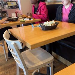 L'Oeufrier - Three employees on break discussing tips, personal matter and being inappropriate using bad language
