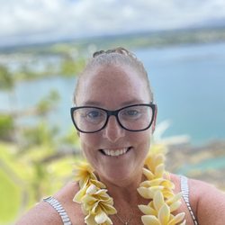 Kelly Frank - AM|FM Luxury + Adventure travel
