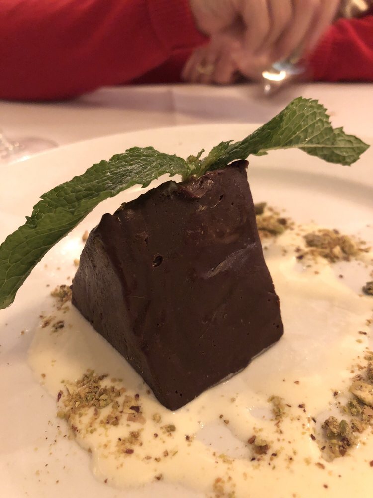 OLD FORT PUB CLOSED Updated June 2024 135 Photos & 166 Reviews