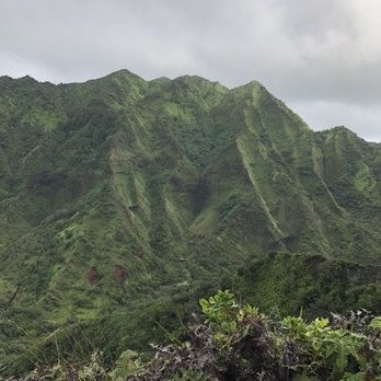 Moanalua Valley Trail - Hiking Near Me - Moanalua, Hawaii Moanalua Valley Trail - Hiking Near Me - Moanalua, Hawaii