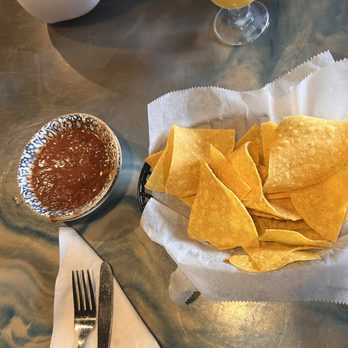Tacos Y Tequila - Chips an Salsa - Mexican Near Me - Easton, Pennsylvania