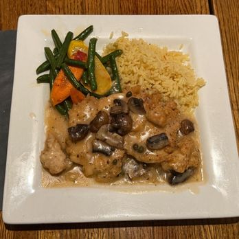 Spiro's Restaurant - Chicken Piccata - Mediterranean Near Me - Chesterfield, Missouri