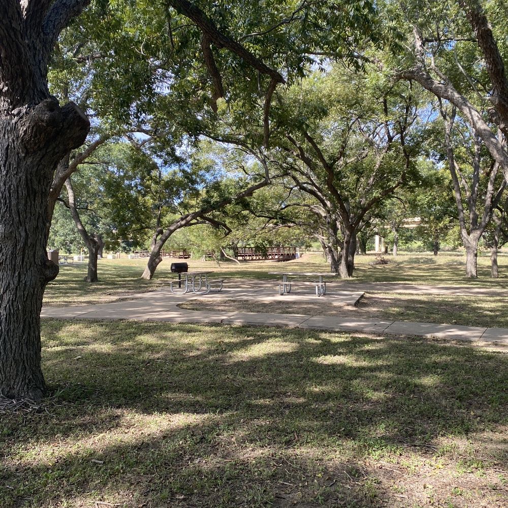 Barkley Meadows Park - Parks Near Me - Del Valle, Texas Barkley Meadows Park - Parks Near Me - Del Valle, Texas