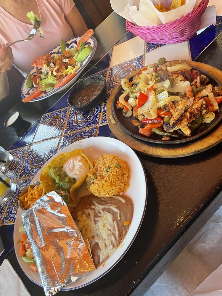 CASA BLANCA Updated September 2024 34 Photos & 96 Reviews 2 Essex