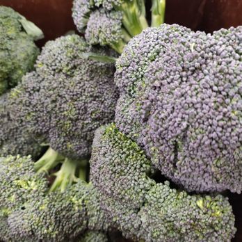 Grocery Outlet - Norwalk - a close up of a bunch of broccoli - Grocery Near Me - Norwalk, California Grocery Outlet - Norwalk - a close up of a bunch of broccoli - Grocery Near Me - Norwalk, California
