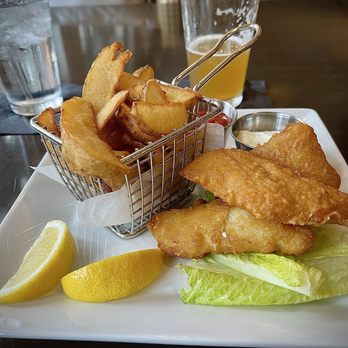 Murdochs - Fish and chips - Bars Near Me - Williamsburg, Virginia
