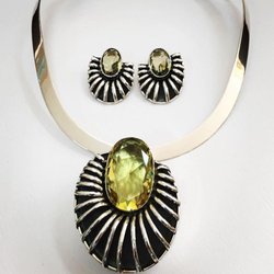 Tanos Jewelry & Art