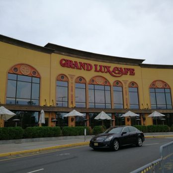 Grand Lux Cafe - Restaurant - American Near Me - Paramus, New Jersey Grand Lux Cafe - Restaurant - American Near Me - Paramus, New Jersey