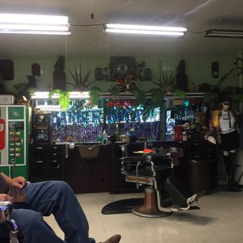 Banana's Barber Shop - Barbers Near Me - South Gate, California Banana's Barber Shop - Barbers Near Me - South Gate, California