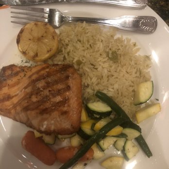 Thunder Cafe - Salmon with dill butter glaze, rice pilaf, and veggies - Cafes Near Me - Lincoln, California
