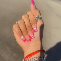 Eva Nails