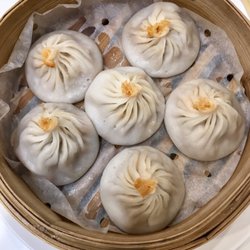 Mr Bun - Crab soup dumplings