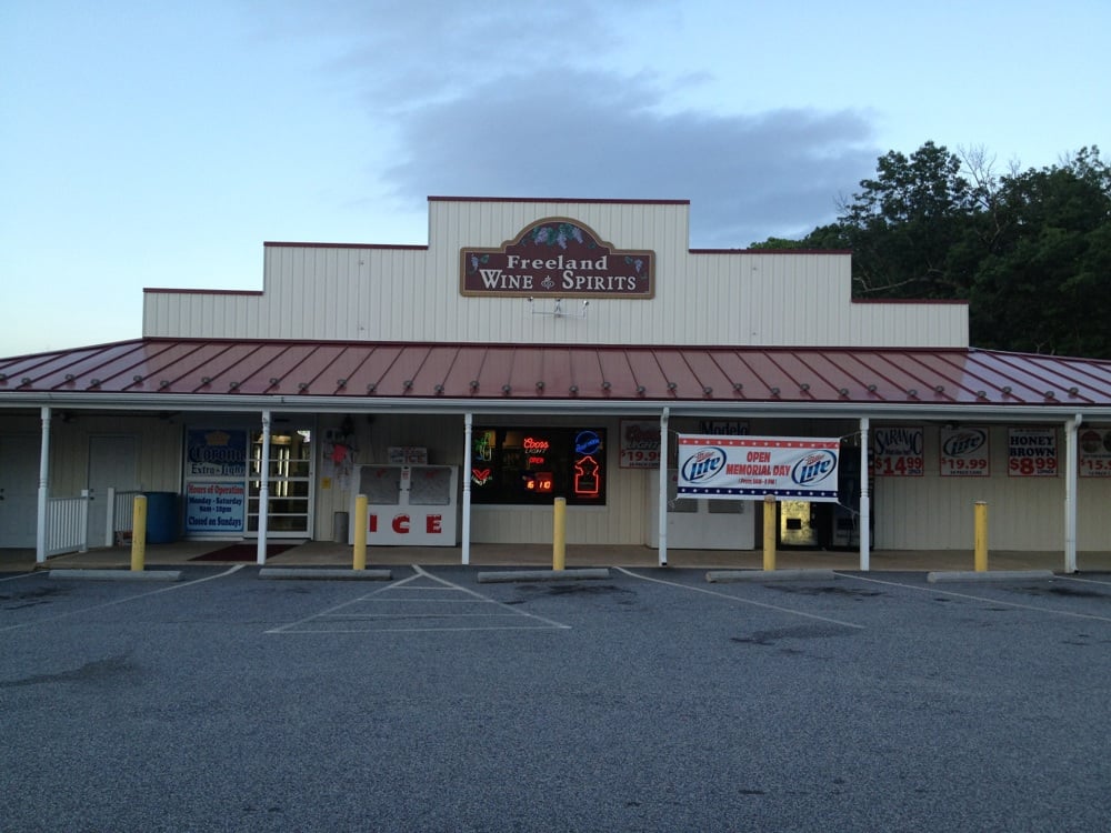 Freeland Wine & Spirits Logo