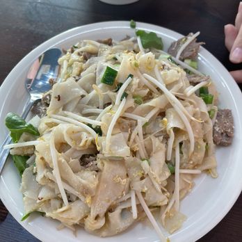 Pacific Rim Thai Kitchen - Kai Kua beef, extra noddles - Thai Near Me - Lawndale, California Pacific Rim Thai Kitchen - Kai Kua beef, extra noddles - Thai Near Me - Lawndale, California