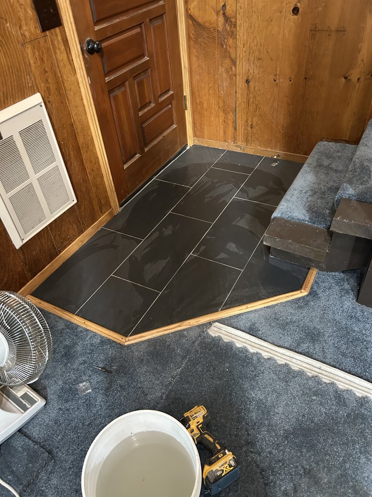 Slide of Chuckies Handyman Service