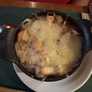 La Bûche - French onion soup - Canadian (New) Near Me - Quebec City, Quebec La Bûche - French onion soup - Canadian (New) Near Me - Quebec City, Quebec