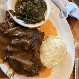 Pot roast / collard greens (AMAZING) & mashed potatoes Pot roast / collard greens (AMAZING) & mashed potatoes