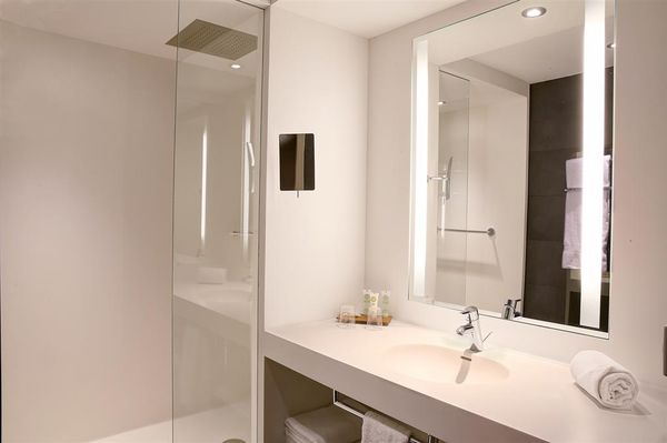 Best Western Premier Hôtel De La Poste Troyes & Spa Nuxe by null