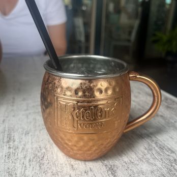 The Sandbar Beach Eats - Peach Mule - Bars Near Me - Hilton Head Island, South Carolina The Sandbar Beach Eats - Peach Mule - Bars Near Me - Hilton Head Island, South Carolina