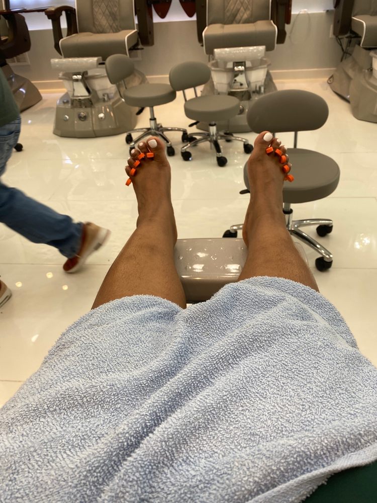 GOSSIP NAILS AND SPA - 12 Photos & 10 Reviews - 2830 US-52, Moncks