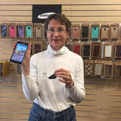 Gorilla Fix - Ann was happy after getting her battery replaced on her Samsung player which she often uses.