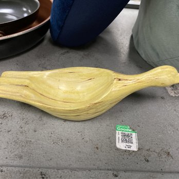 Goodwill Store & Donation Center - Carved bird kitchen utensil holder - Thrift Stores Near Me - Wilmington, California