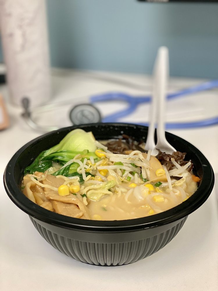 ZEN’S NOODLE HOUSE Updated August 2024 212 Photos & 132 Reviews