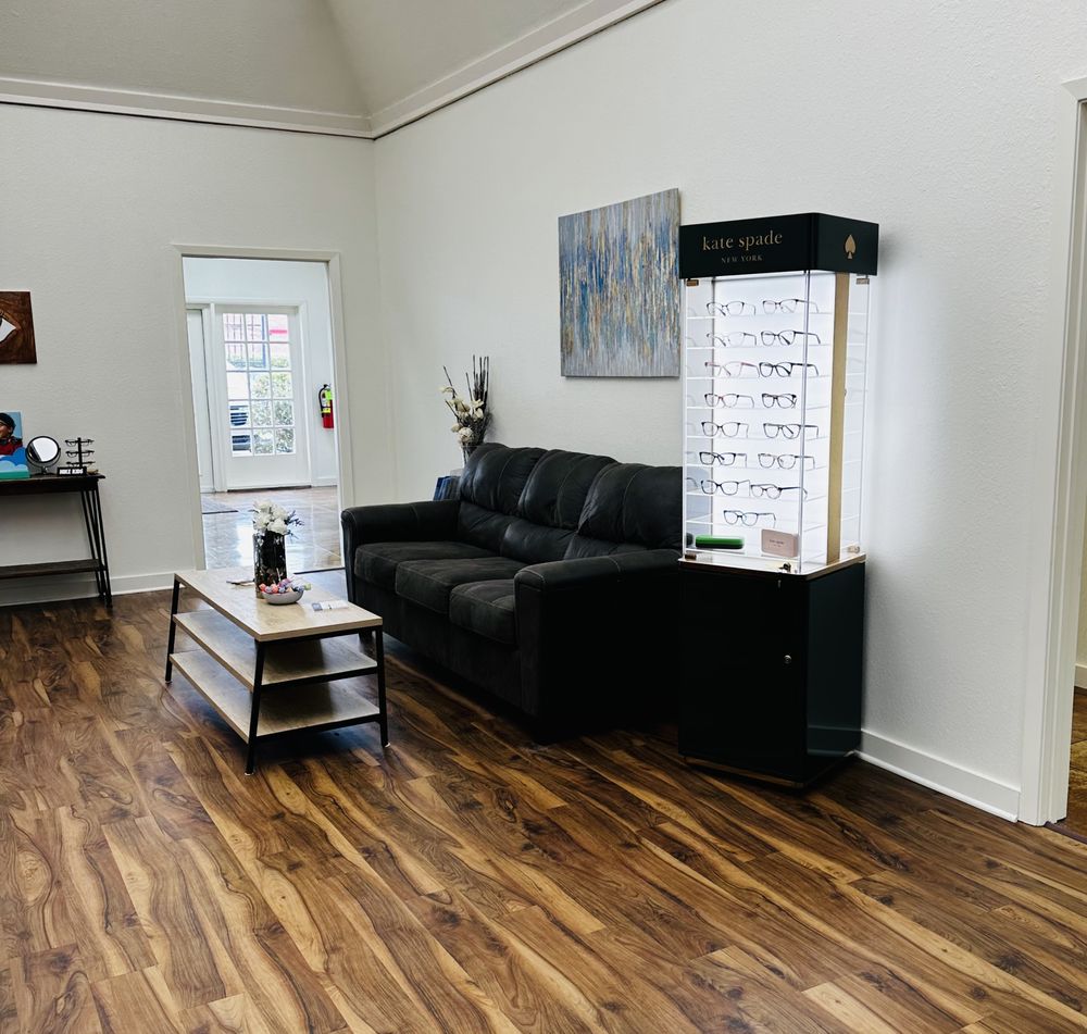 BRYANT VISION CLINIC Updated September 2024 10 Photos 2213 N Reynolds Rd, Bryant, Arkansas