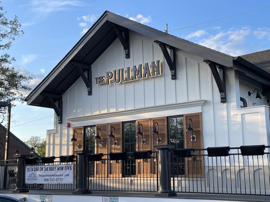 The Pullman Restaurant and Bar by null