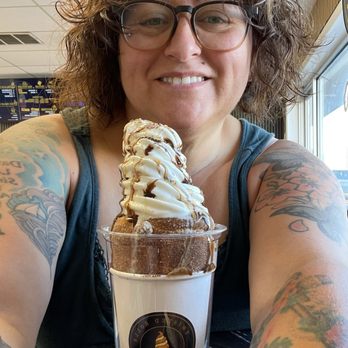 Twisted Rolls Chimney Cake - Ice Cream & Frozen Yogurt Near Me - Ballwin, Missouri Twisted Rolls Chimney Cake - Ice Cream & Frozen Yogurt Near Me - Ballwin, Missouri