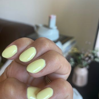 V's Nails Spa - nail polish near cuticle line is messy - Nail Salons Near Me - Irvine, California