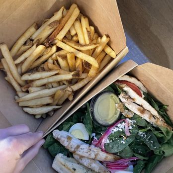 Red Lion - Salad and fries - Bars Near Me - Vail, Colorado