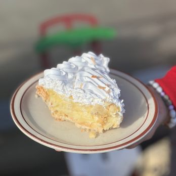 Dinah's Chicken - Pie - Chicken Shop Near Me - Glendale, California