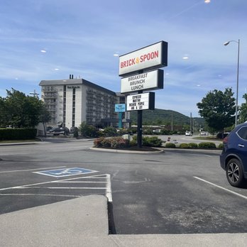 Brick And Spoon - Pigeon Forge - In between a bunch of hotels - Breakfast & Brunch Near Me - Pigeon Forge, Tennessee Brick And Spoon - Pigeon Forge - In between a bunch of hotels - Breakfast & Brunch Near Me - Pigeon Forge, Tennessee