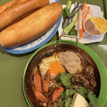 Phe - Vietnamese Near Me - New York, New York