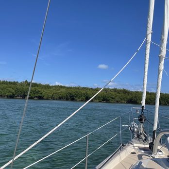 Miami Sailing Charters - Boat Charters Near Me - Miami, Florida Miami Sailing Charters - Boat Charters Near Me - Miami, Florida