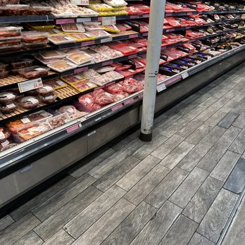 H Mart - Schaumburg - a view of a grocery store - Grocery Near Me - Schaumburg, Illinois