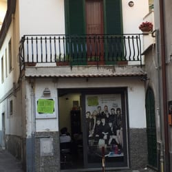 Obiettivo Capelli - Super friendly and professional staff, they don't speak much English but you can explain what you want using images