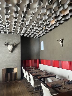 Restaurant Cochineal by null