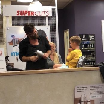 Supercuts - Interior - Hair Salons Near Me - LONG BEACH, California