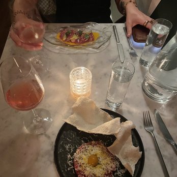 L'Accolade - Tuna crudo & steak tartar - French Near Me - New York, New York L'Accolade - Tuna crudo & steak tartar - French Near Me - New York, New York