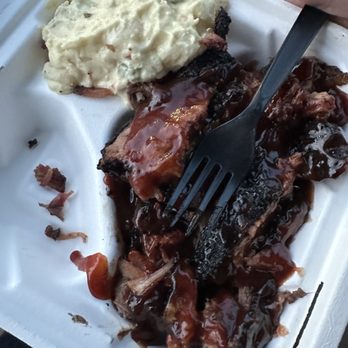 Rodney's Ribs - brisket plate (SO GOOD) - Food Trucks Near Me - Pasadena, California