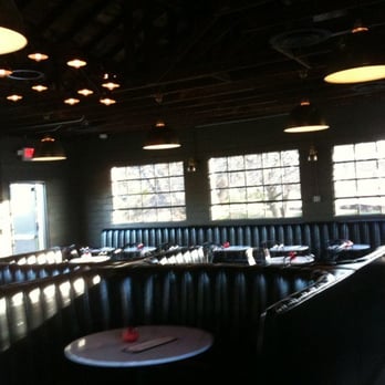 Gibson Street Bar - Indoors - Bars Near Me - Austin, Texas
