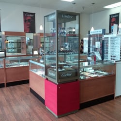 Italee Optical - Great selection of glasses!