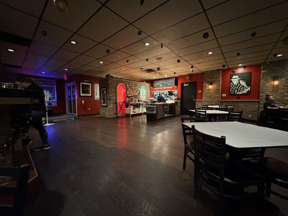 Crawdaddy's on Greenfield