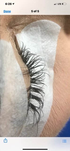 Bombshell Lash Studio Logo